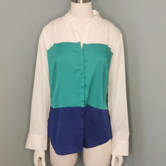💙 Ann Taylor Blouse, Size 10P - Picture 4 of 10